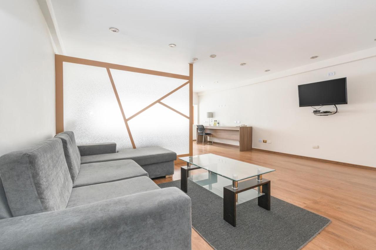 Hotel Ayenda Suites Orrantia Lima Dış mekan fotoğraf