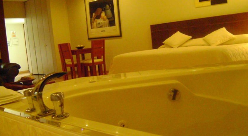 Hotel Ayenda Suites Orrantia Lima Dış mekan fotoğraf